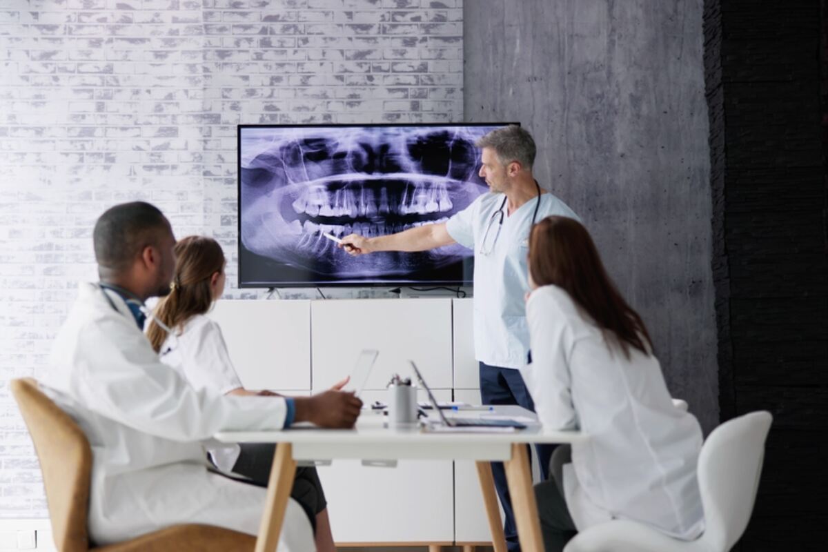 how leadership coaching training can transform your teams performance