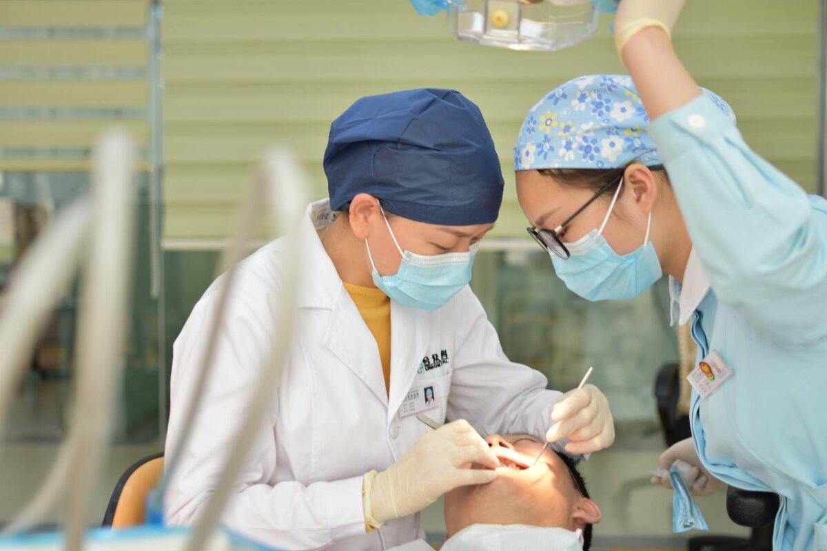 how leadership training helps dentists improve patient care and team culture